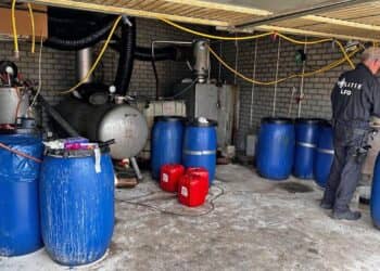 Politie vindt drugslab op bedrijventerrein Heerlen