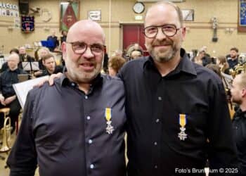 Koninklijke onderscheiding voor Roelof Ester en Maurice Bisschop