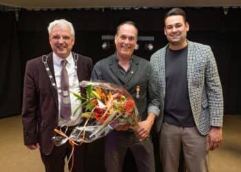 Lid in de Orde van Oranje-Nassau voor Frank Paffen