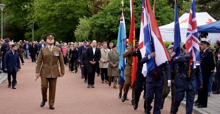 Herdenking 2025: Deelnemers eren verleden op Algemene Begraafplaats Brunssum