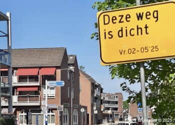 Kruising Pastoor Savelbergstraat en Wilhelminastraat afgesloten