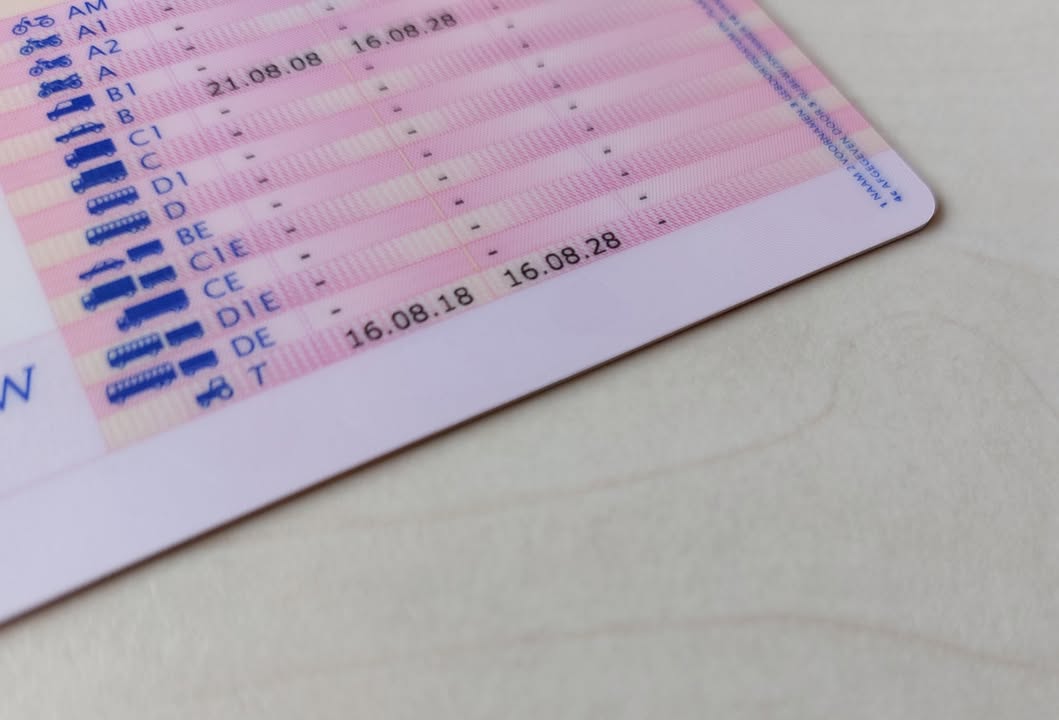 Automatische bijschrijving T-Rijbewijs stopt in 2025
