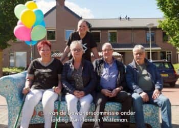 Brunssum Bloeit: Eerste Social Sofa Verrijkt De Rozengaard