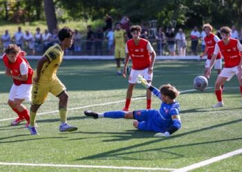 Kerkrade Zet Voetbal Tradities in de Schijnwerpers