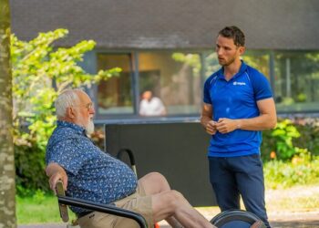 Piet vindt nieuwe levensvreugde met hulp van de beweegmakelaar