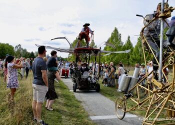 Celebrate the Parkstadroute Opening with Theater Titanick’s Captivating Performance