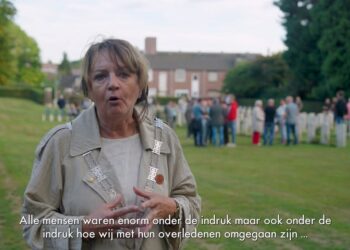 Britse Delegatie Bezoekt Brunssums Ereveld