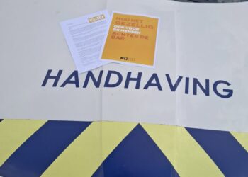 Toezichthouder op pad voor campagne NIX onder 18