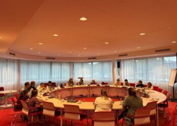 Kinderen ontbijten gezond met de Burgemeester