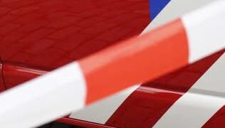 Hijskraan valt op Huize St. Joseph in Cadier en Keer