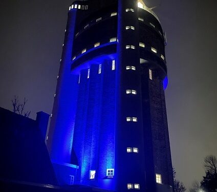 Schimmert kleurt blauw voor kinderrechten