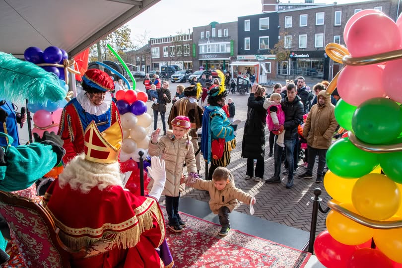 Sinterklaas komt aan in Hoensbroek-Centrum