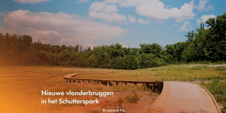 Nieuwe vlonderbruggen in Schutterspark