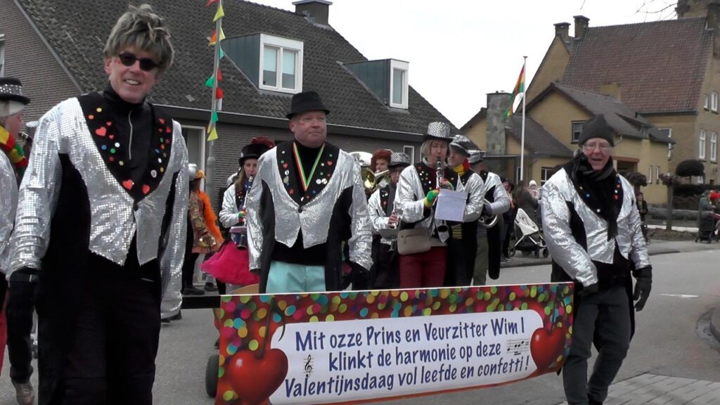 Optocht Bingelrade hoogtepunt voor Wim en Casper